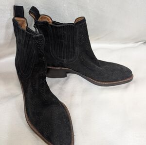 Coach Black Suede Ankle Boots Size 7.5 B Laser Cut Perforated Floral